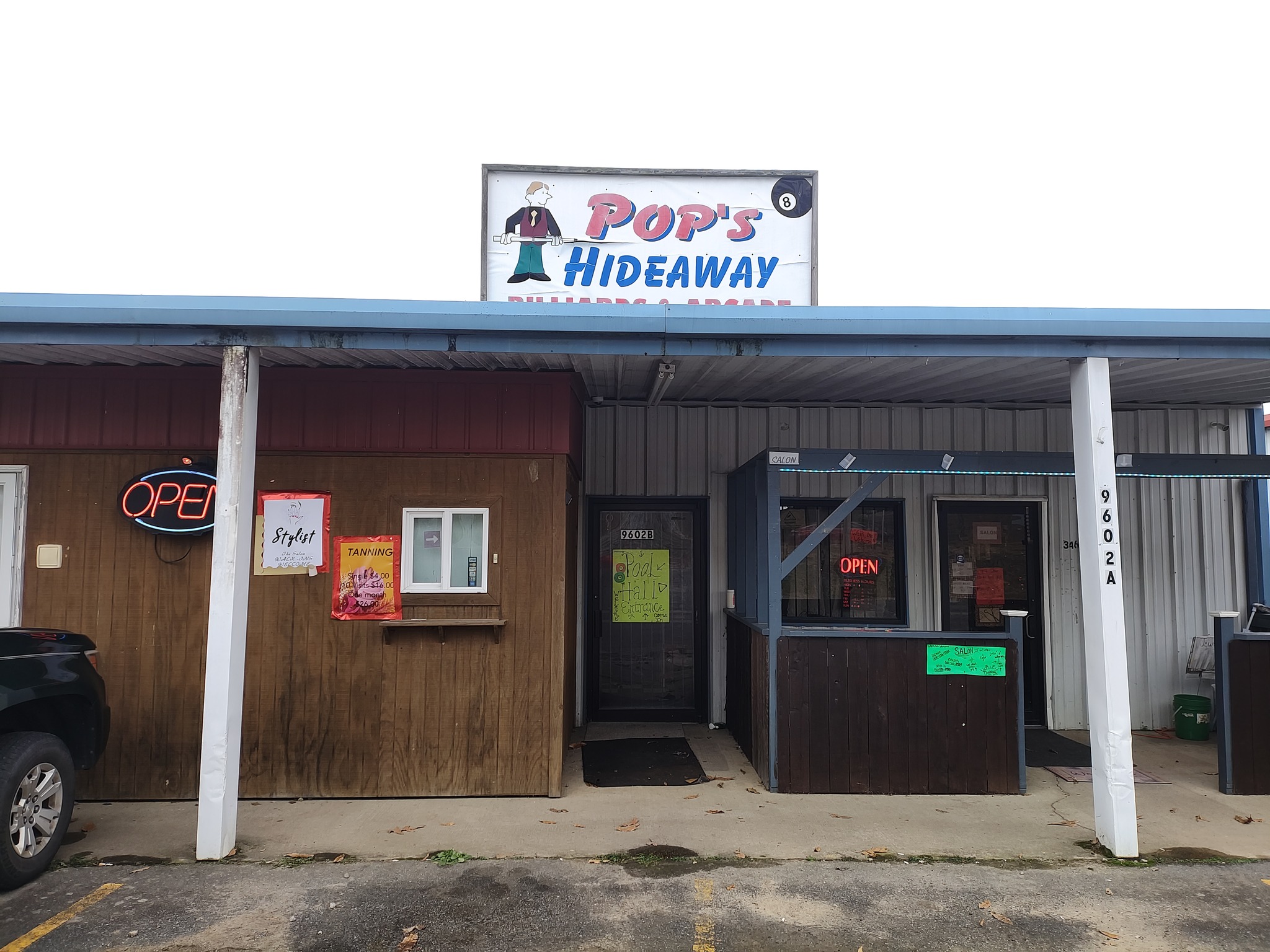 Pop's Hideaway
