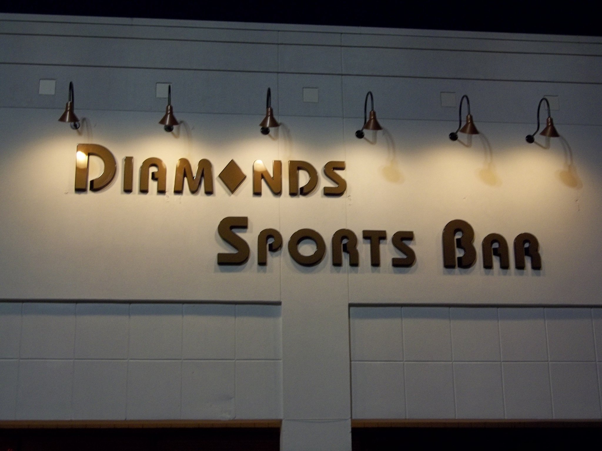 Diamonds Sports Bar