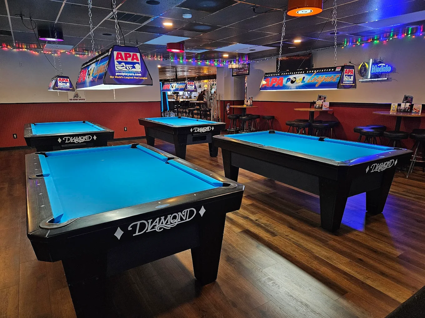 Lucky Shot Sports Bar and Grill