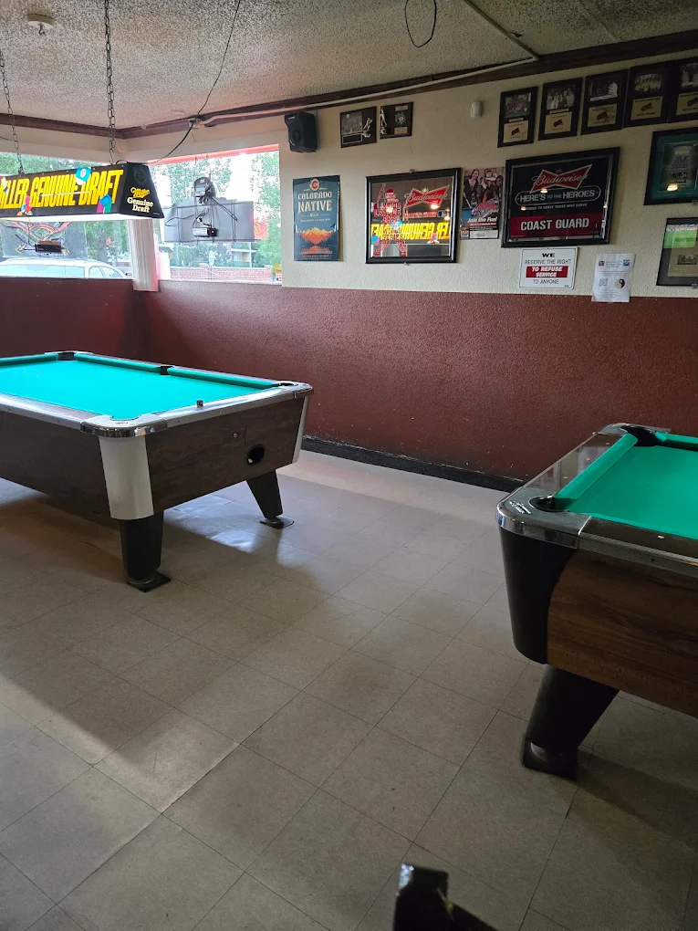 Sam's Bar & Lounge