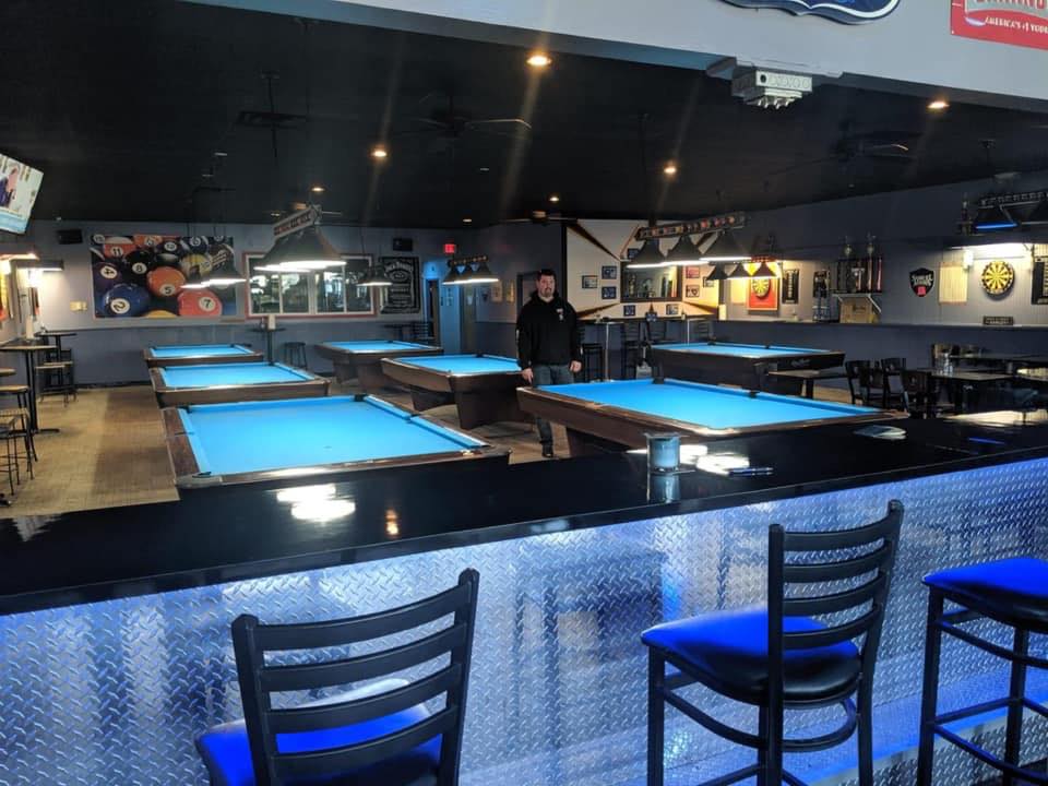 Juniors Billiards and Bar