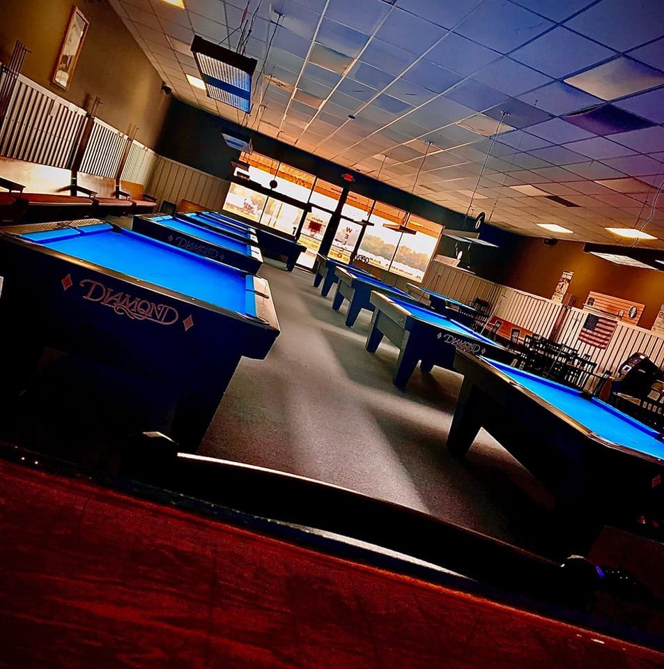 Lake Park Billiards Academy pool hall exterior/interior