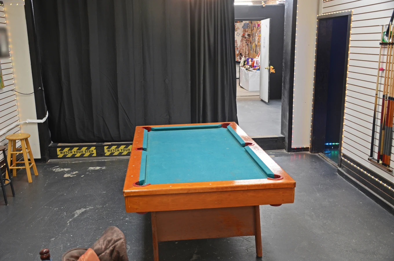 Region Rage pool hall exterior/interior