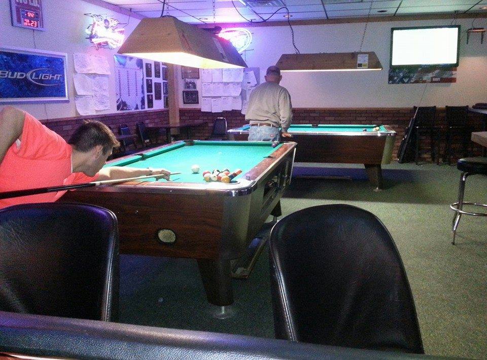 BJ's Bar and Billiards pool hall exterior/interior