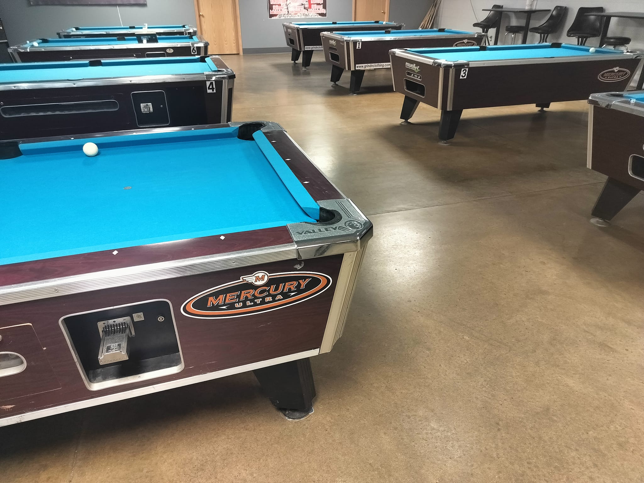 Under The Eagles pool hall exterior/interior