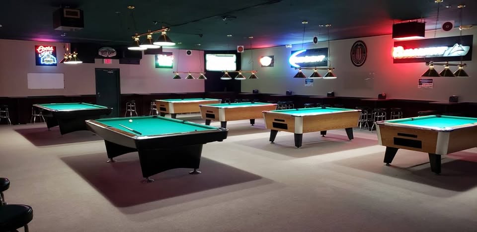 The Rose pool hall exterior/interior