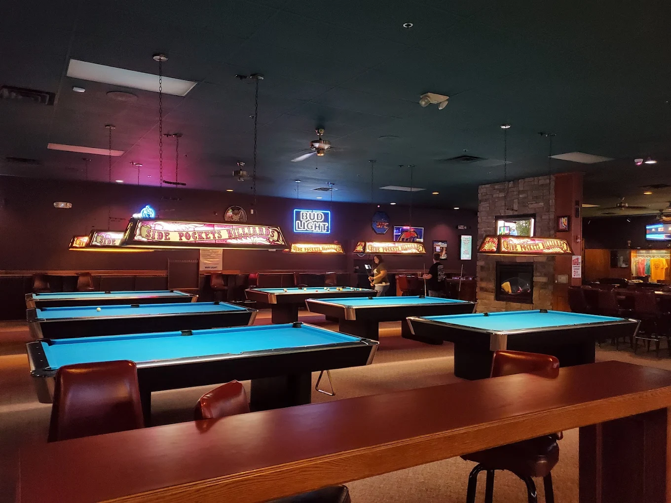 Side Pockets Restaurant & Sports Bar pool hall exterior/interior