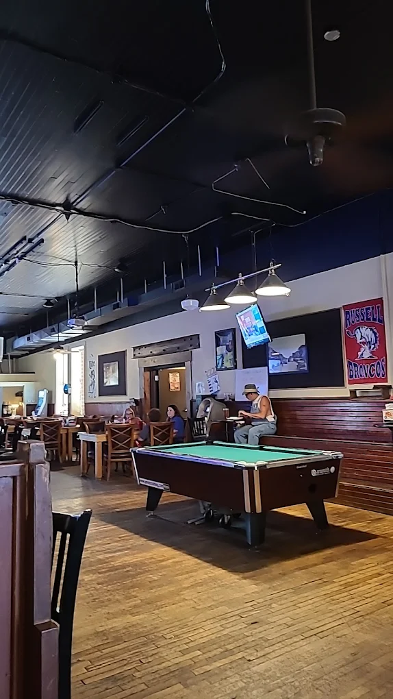 Waudby's Sports Bar & Grill pool hall exterior/interior