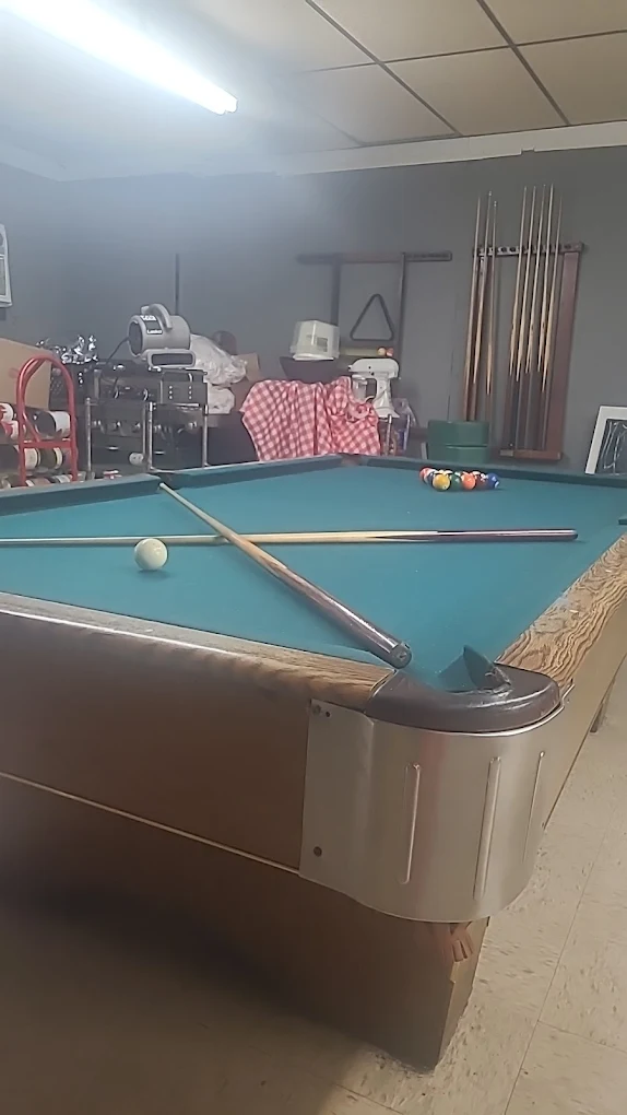 Moore's Pool Room pool hall exterior/interior