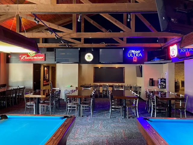 Break Away II Sports Lounge pool hall exterior/interior