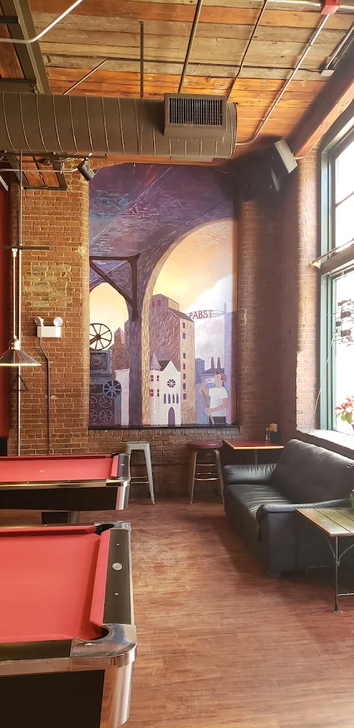 Flat Top Johnny's pool hall exterior/interior