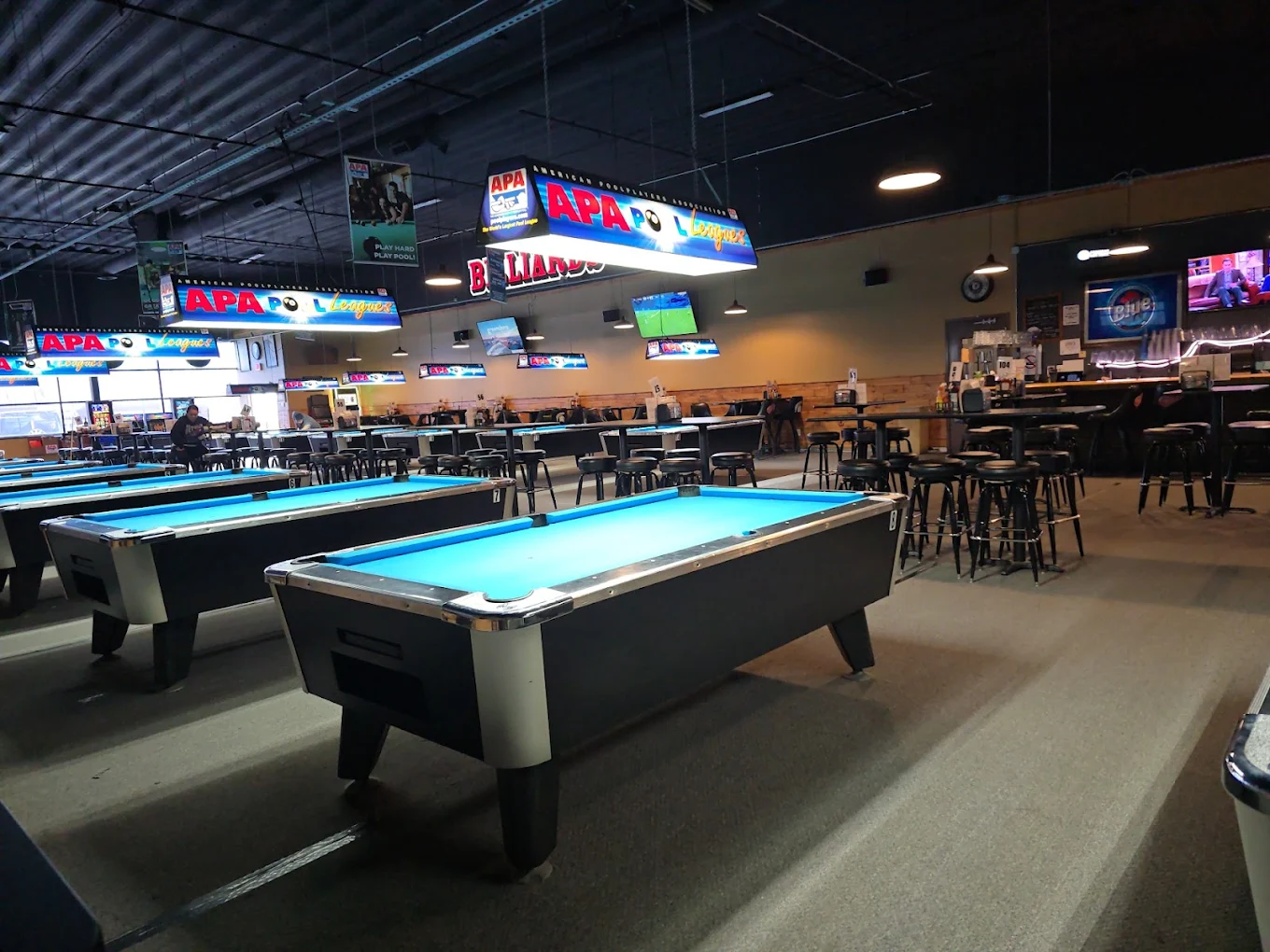 Rail House Grill and Billiards pool hall exterior/interior