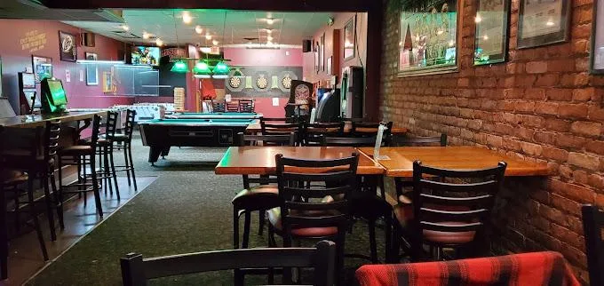 Nuthouse Sports Grill pool hall exterior/interior