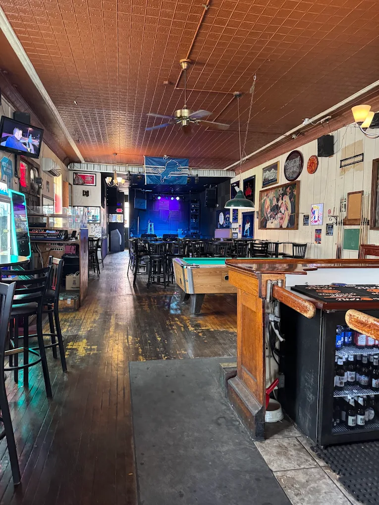 Union Street Station pool hall exterior/interior