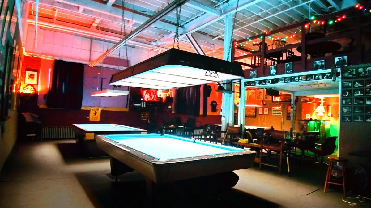 Minneapolis Billiard Club pool hall exterior/interior