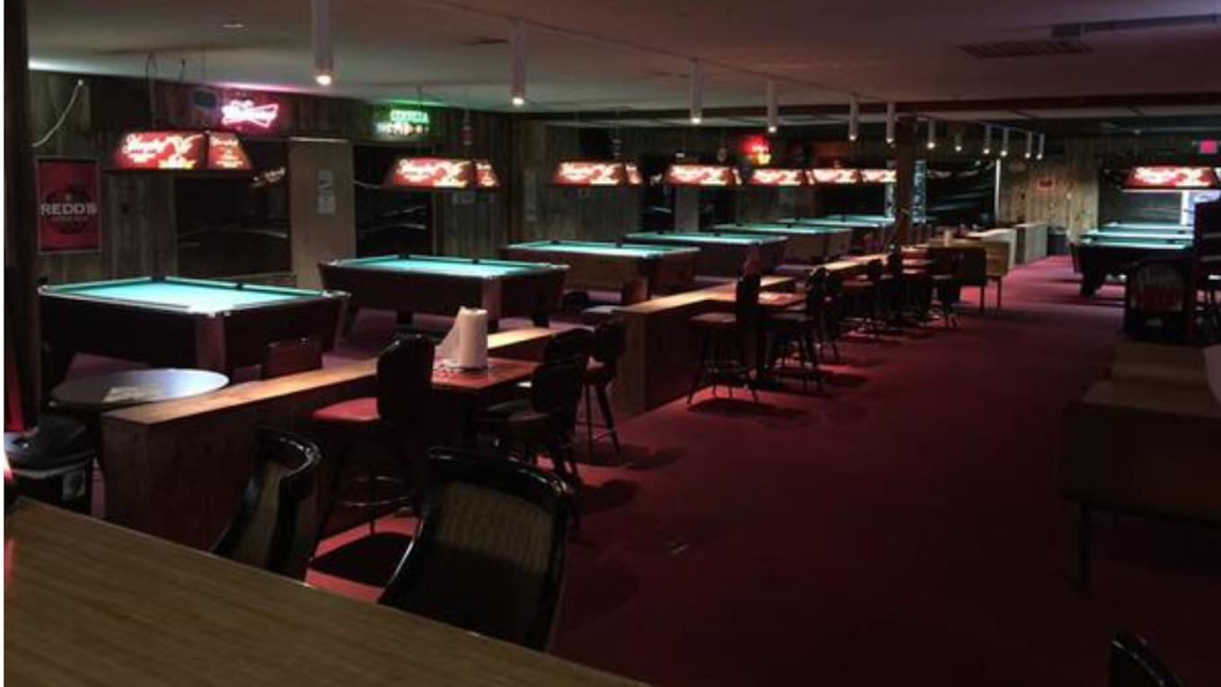 Southaven Recreation Center pool hall exterior/interior