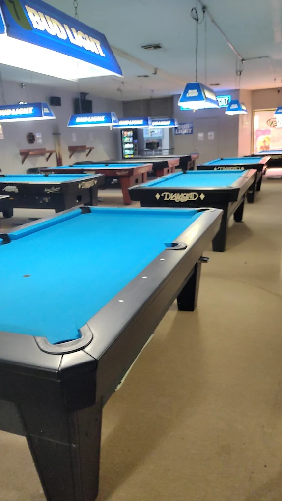 KramerTown Billiards pool hall exterior/interior