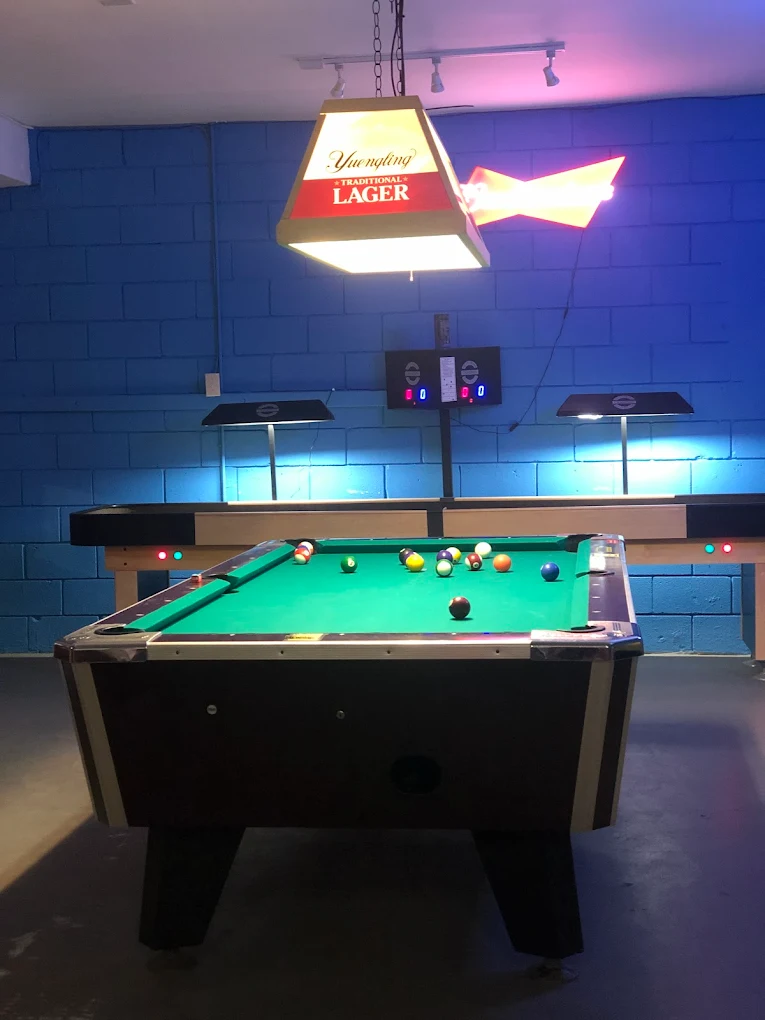 Delta Dawn Bar pool hall exterior/interior