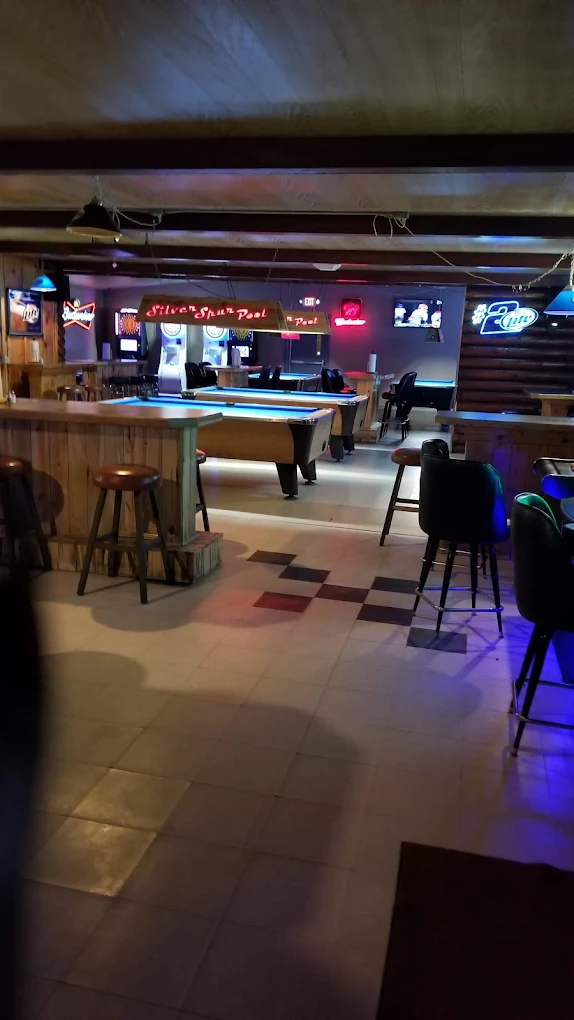 Silver Spur Saloon pool hall exterior/interior