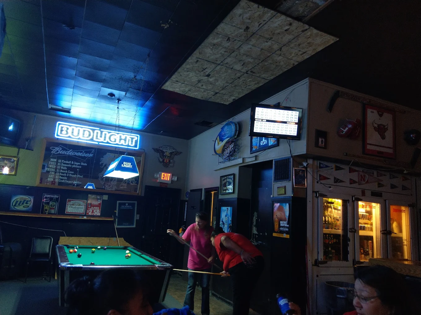 Corner Pocket Bar pool hall exterior/interior