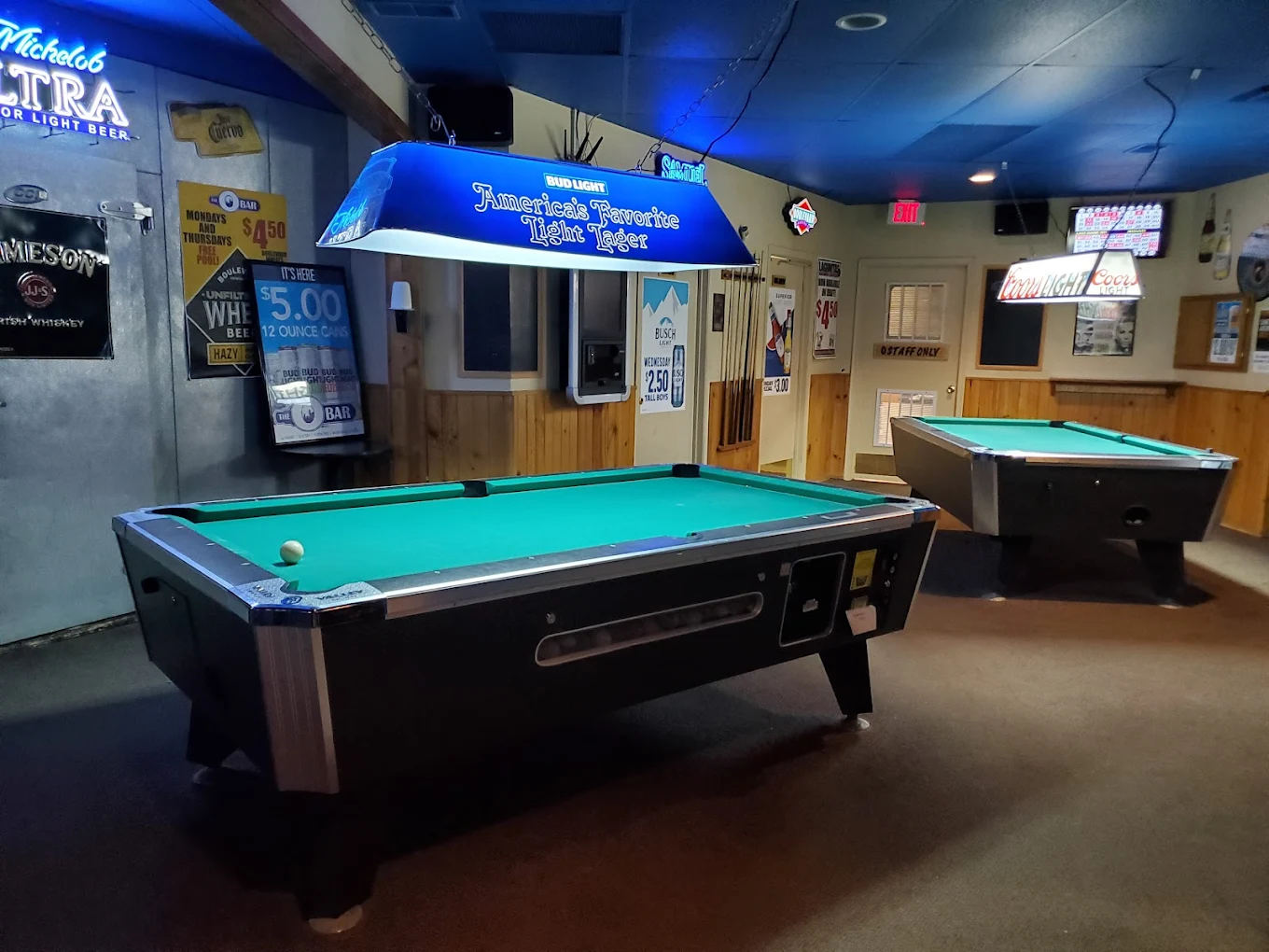 The Obar pool hall exterior/interior