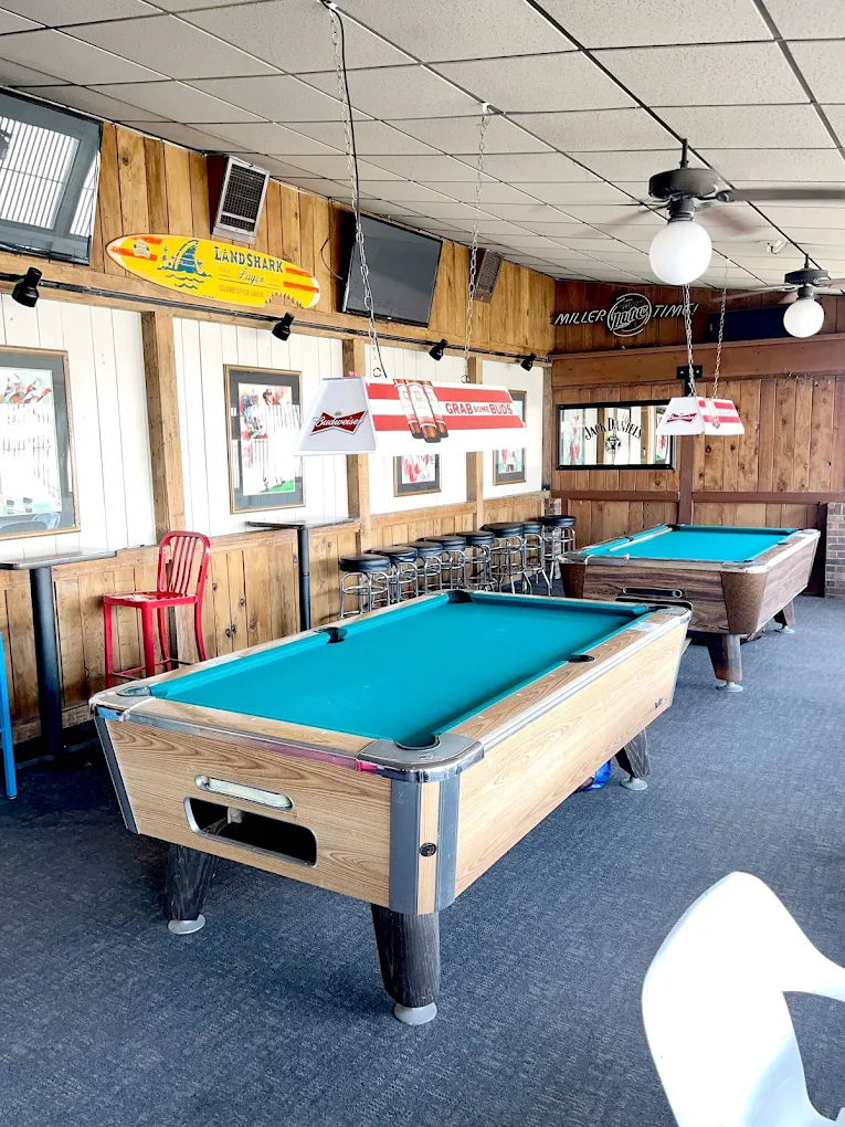 Slammer Nightclub pool hall exterior/interior