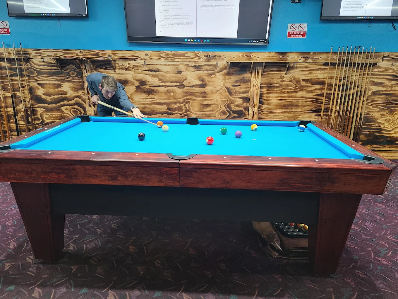 Key's Pool Hall pool hall exterior/interior