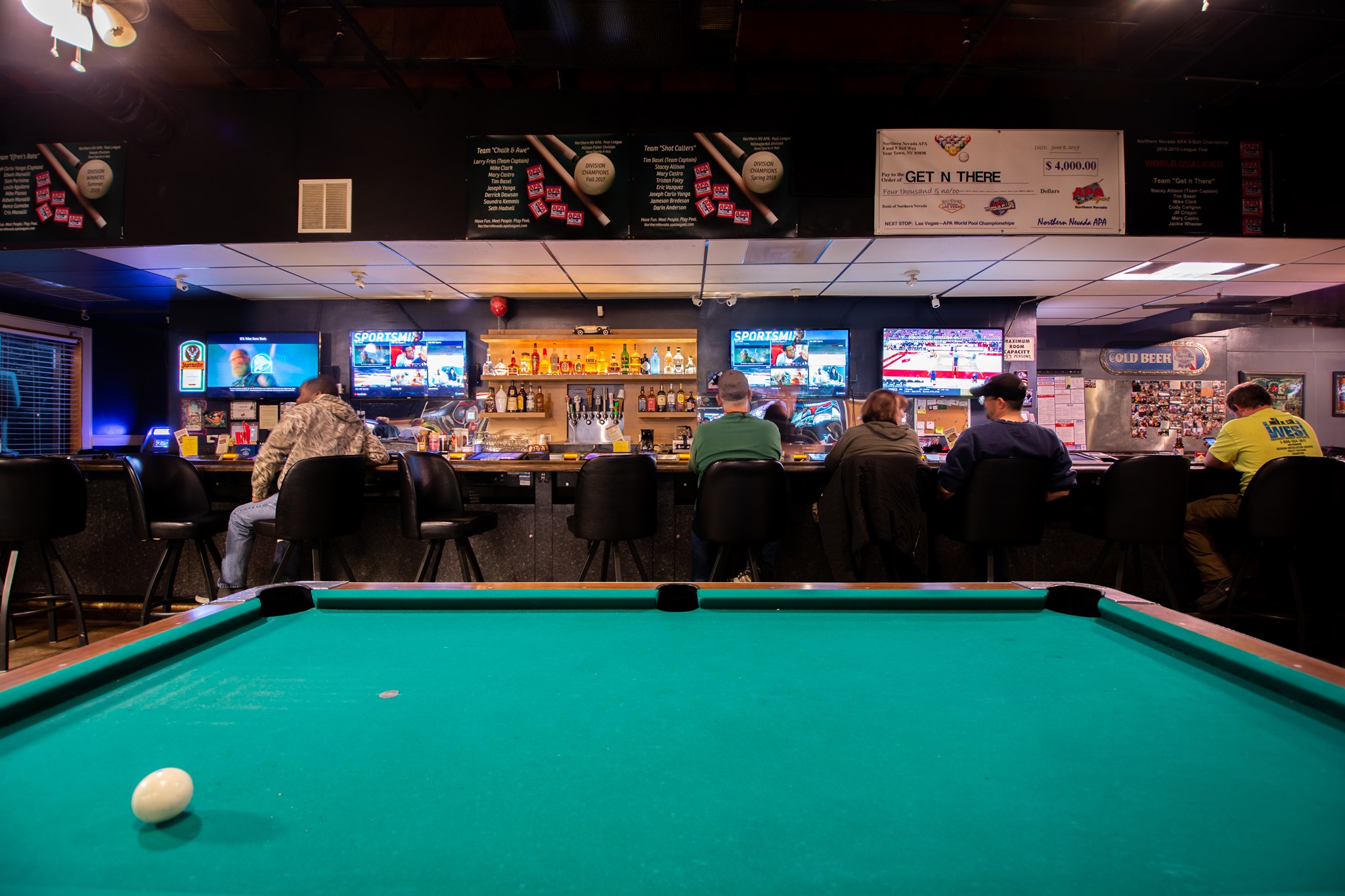 Mixers Bar pool hall exterior/interior