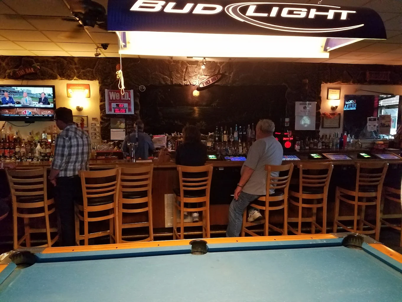 Tiki Hut pool hall exterior/interior