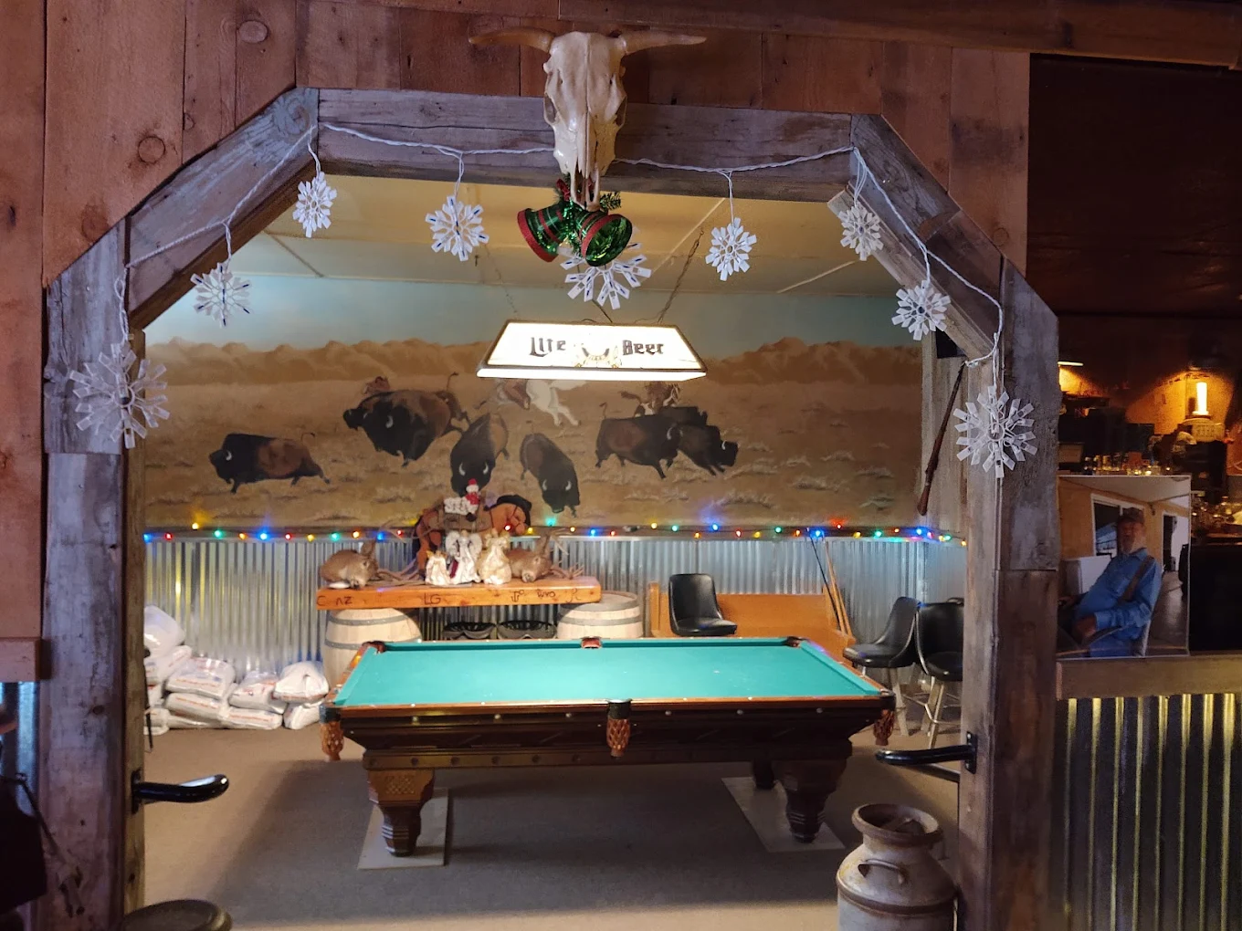 The Nevada Club pool hall exterior/interior