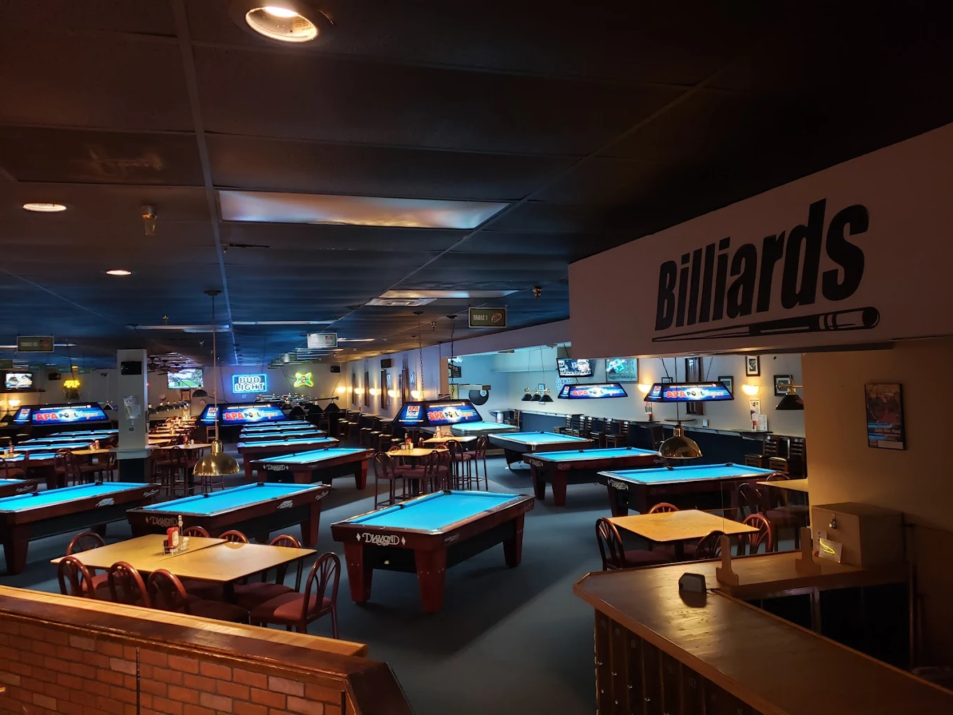 Breaktime Billiards pool hall exterior/interior