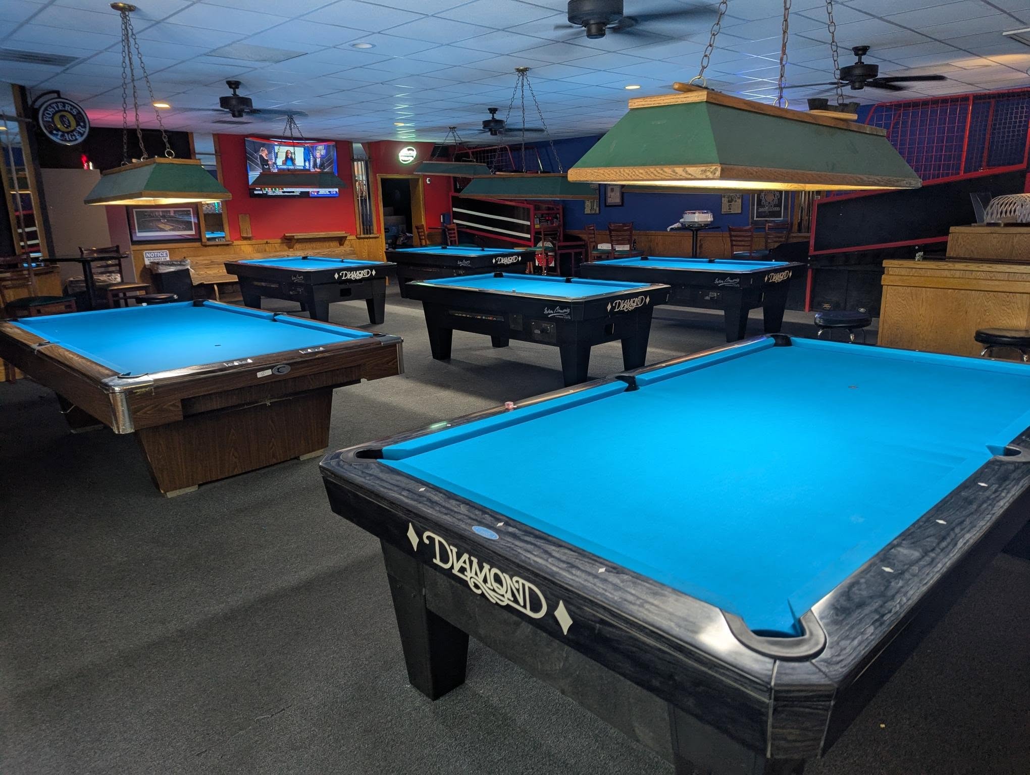 DJ's Dive pool hall exterior/interior