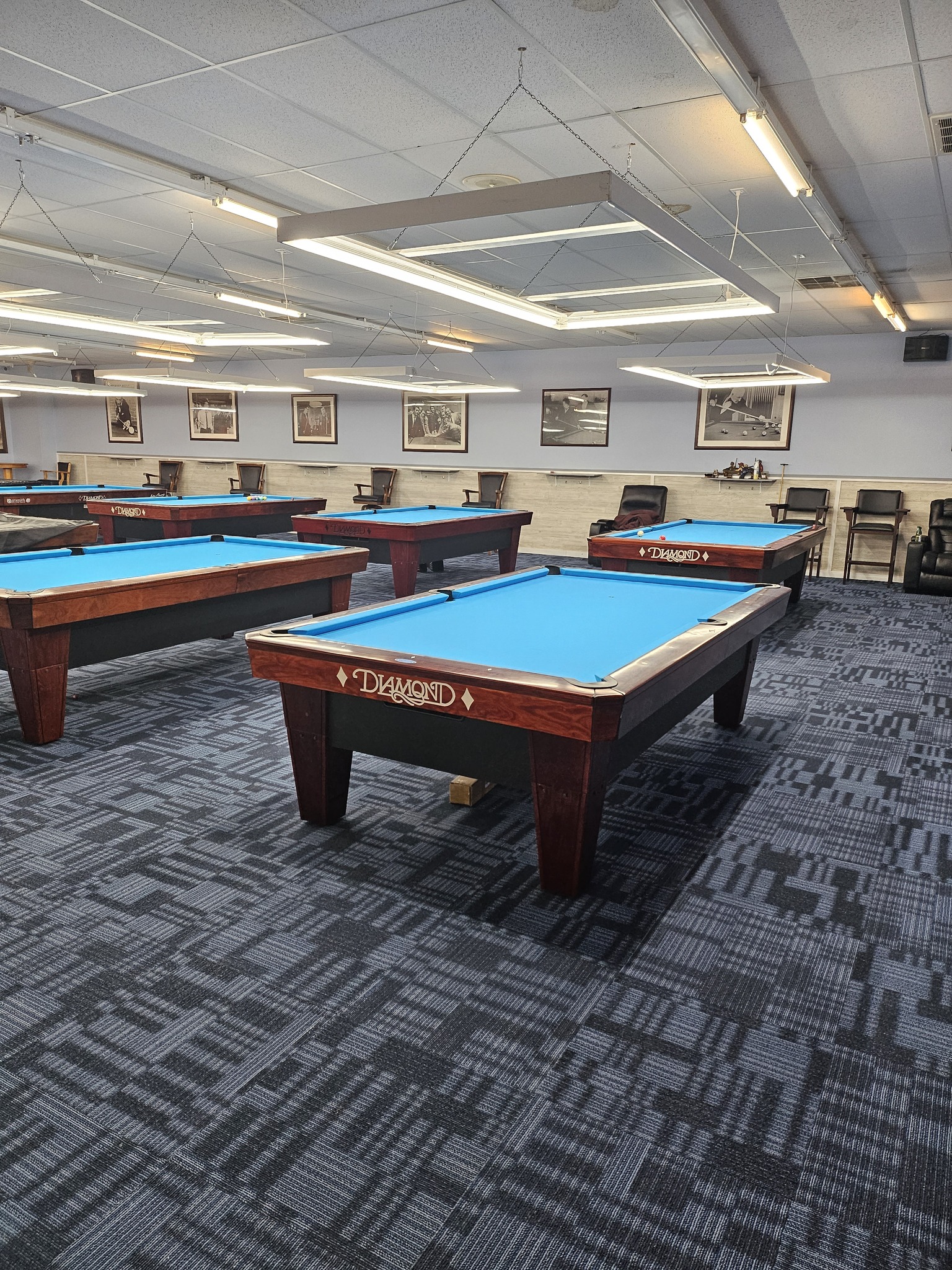 Towne Billiards pool hall exterior/interior