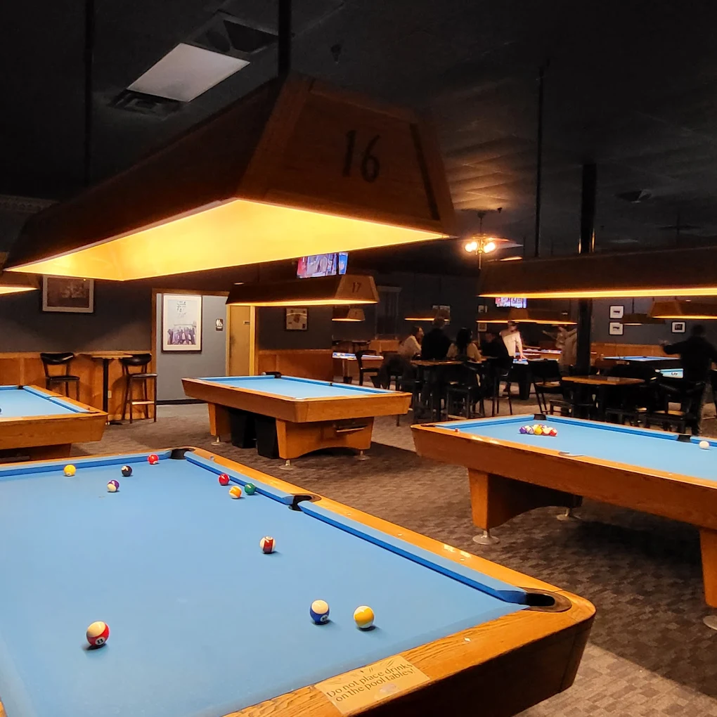 Fiddlestix Billiard Cafe pool hall exterior/interior