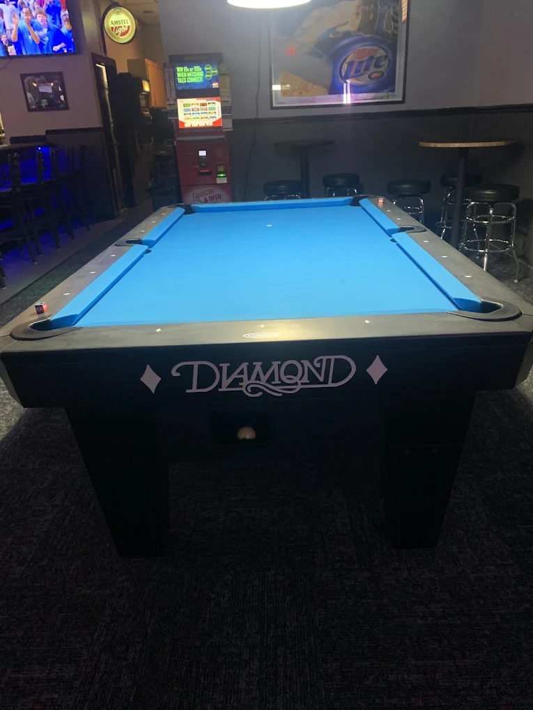 Bradshaw's Sports Bar pool hall exterior/interior
