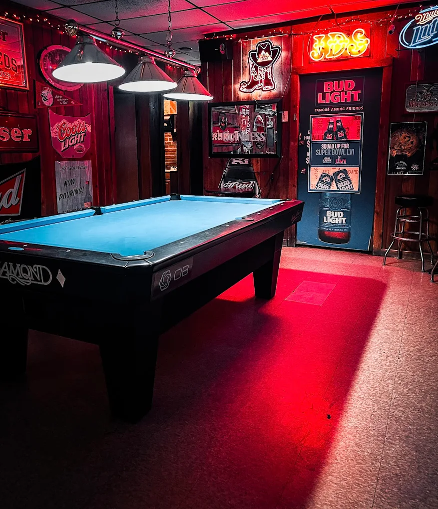 Cousin Jeffrey's Honky Tonk pool hall exterior/interior
