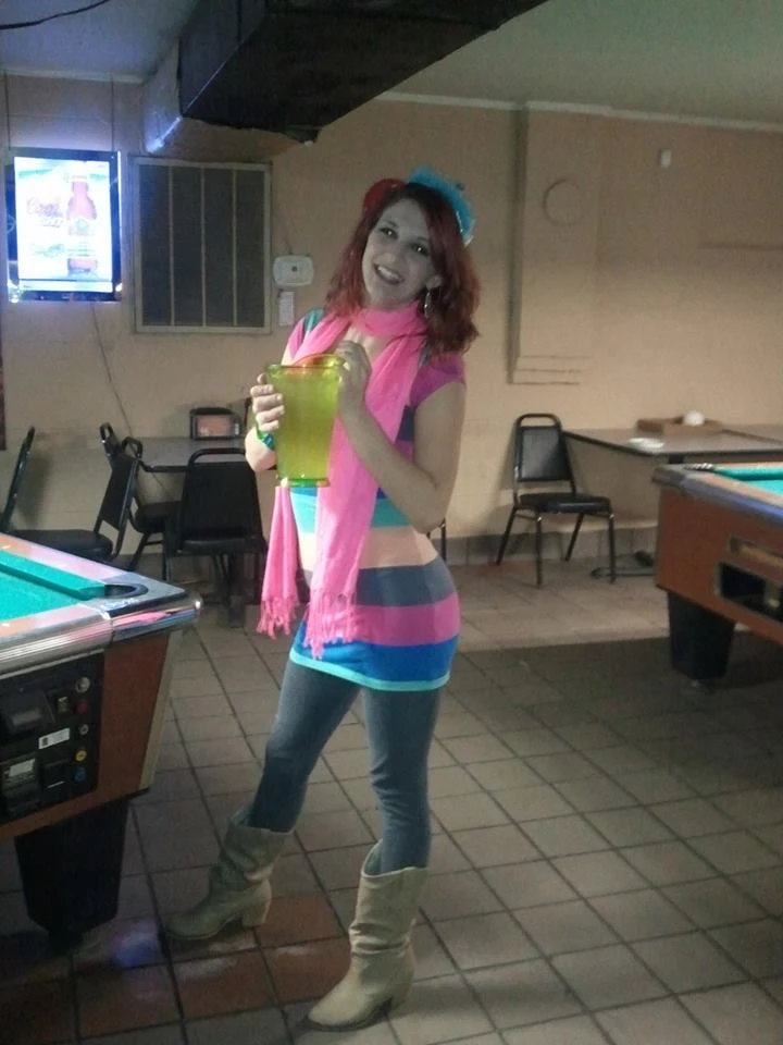 Palmetto Sports Bar pool hall exterior/interior