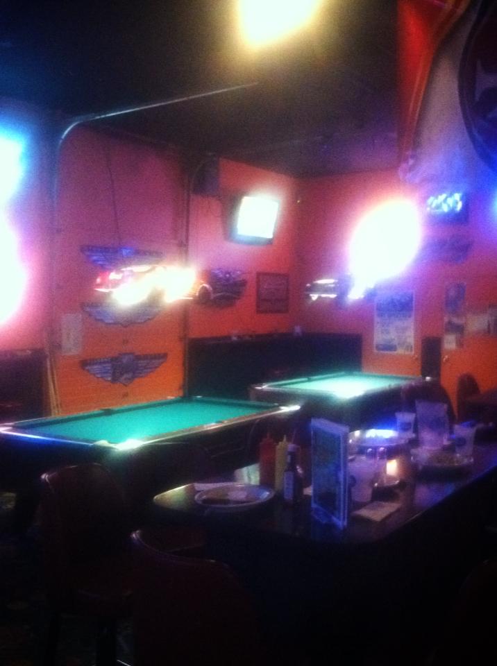 Valley Sports Bar N Grill pool hall exterior/interior