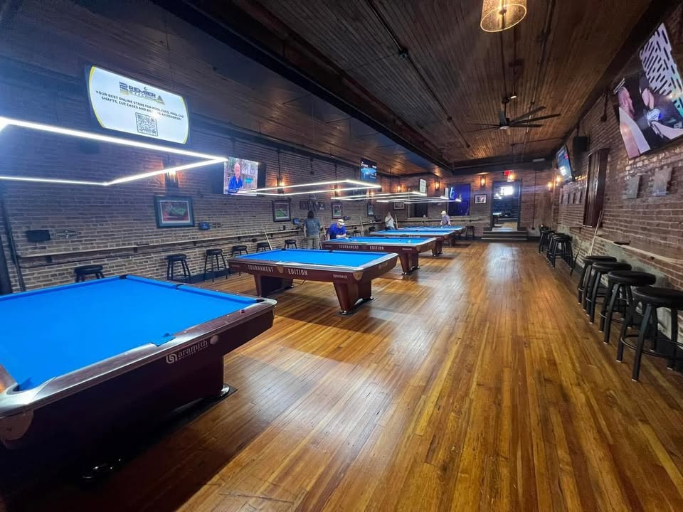 Borderline Billiards pool hall exterior/interior