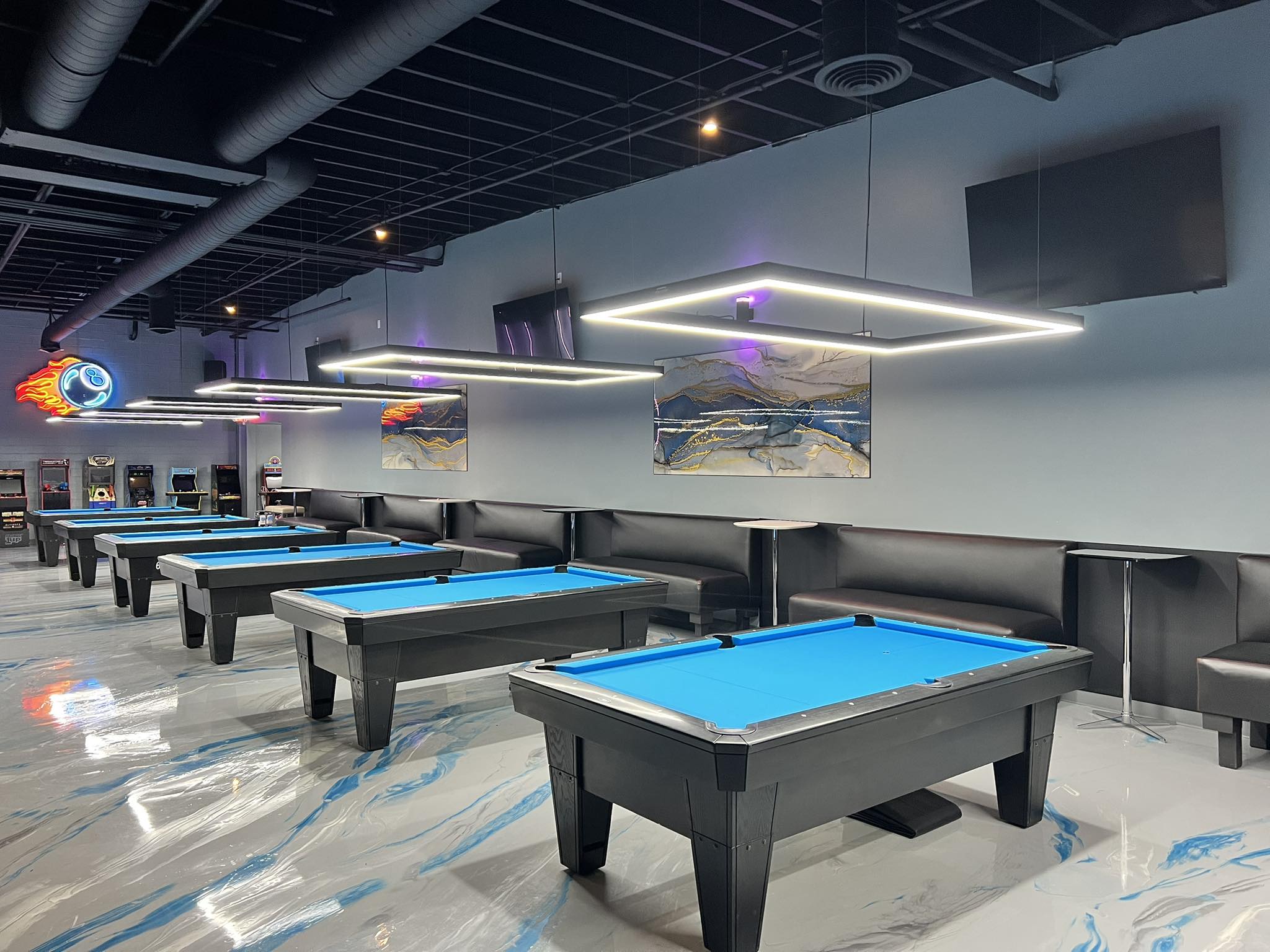 Lucky Cue pool hall exterior/interior