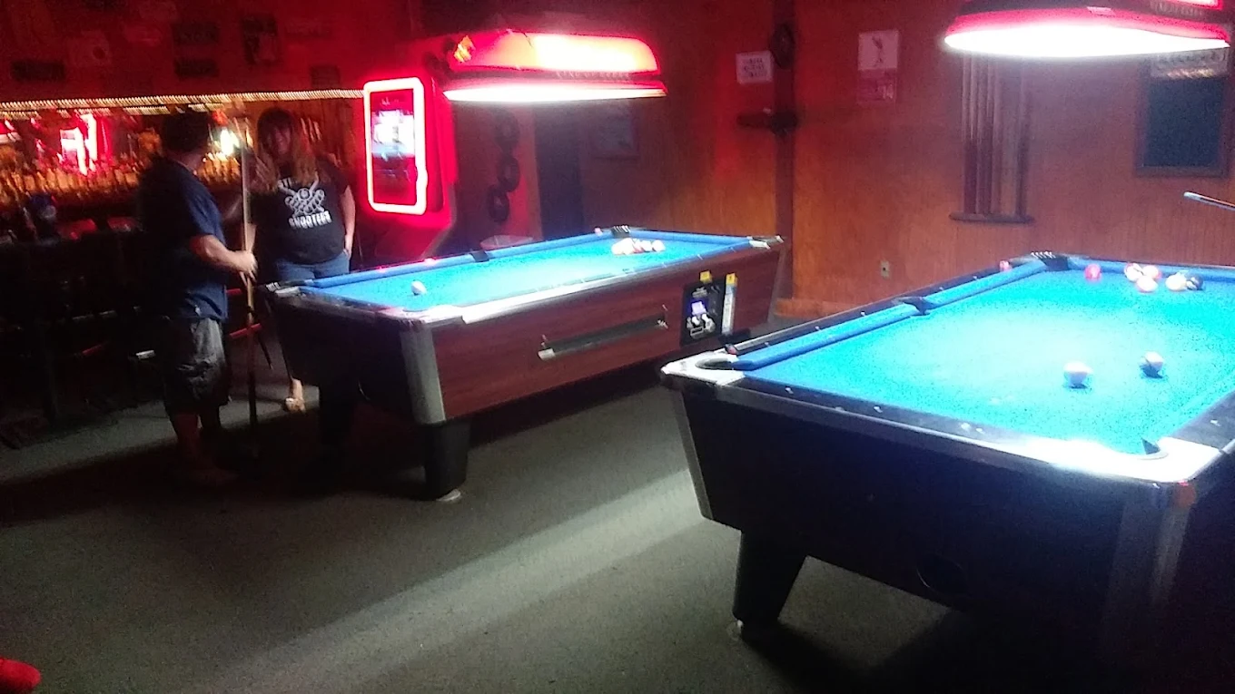 The Office Pub & Lounge pool hall exterior/interior